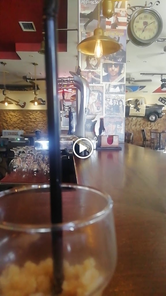 Bar CUATRO ROSAS — Videos