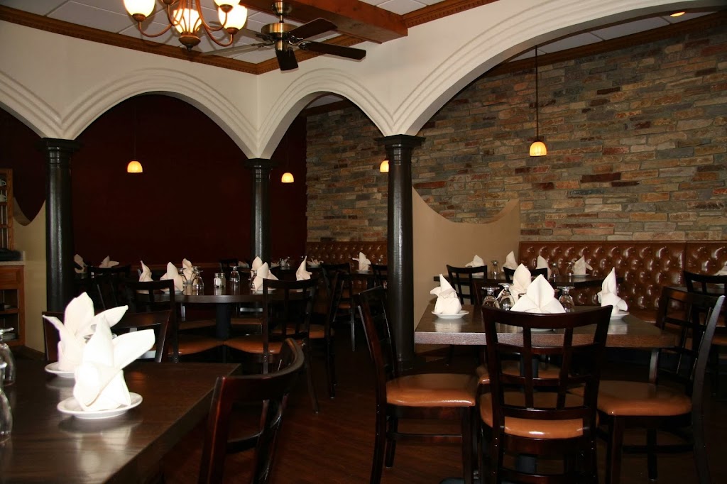  Michael's On The Lake