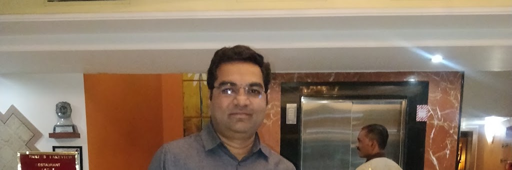 Dr R K Meena Eye Specialist Doctor In Jhalawar