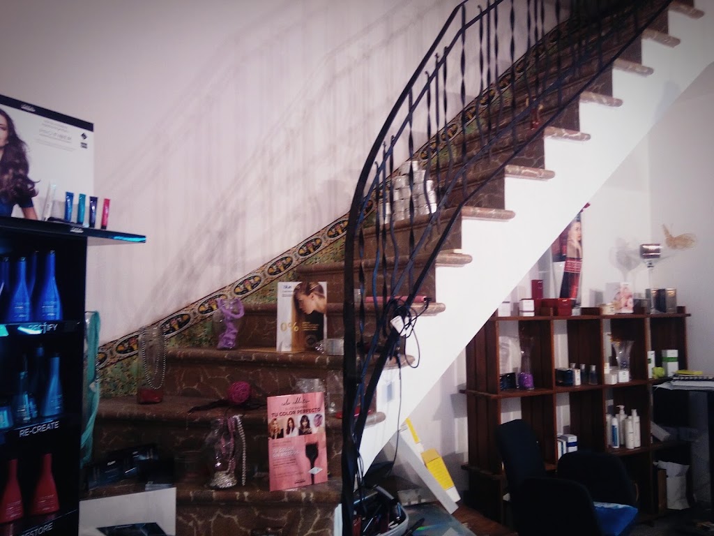 Peluqueria y Estetica Aromes — Interior