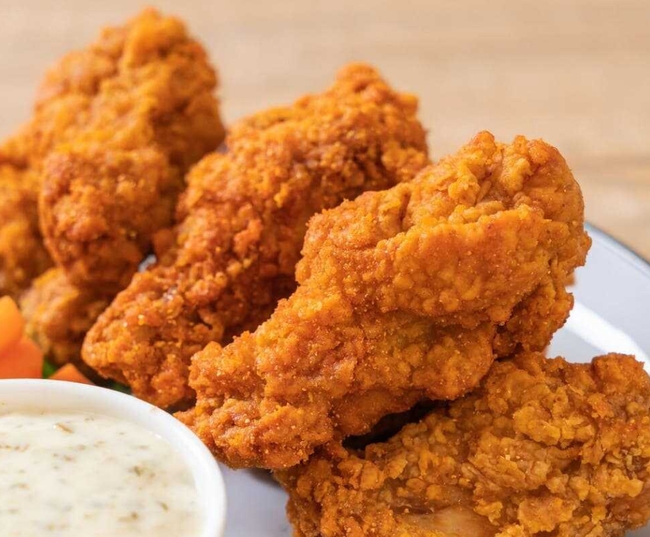 TOS TAO! Pollo frito crujiente & TAKEGUAY comida peruana. — Del propietario