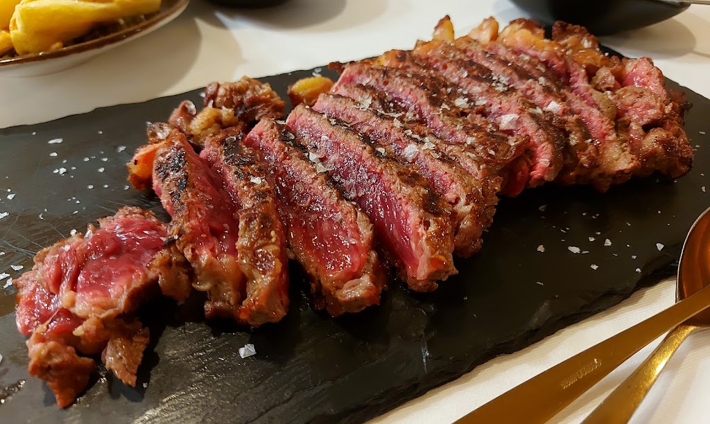 Meson del Rey — Comida y bebida