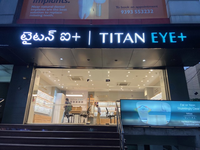 Titan Eye At Jntu Road Kukatpally