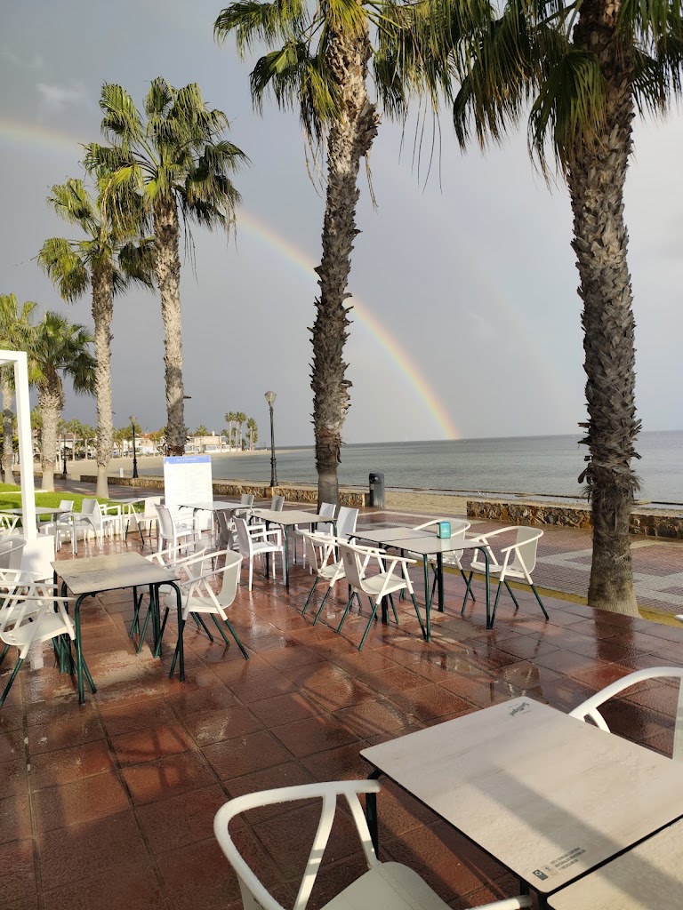 Restaurante A Estribor Beach — Ambiente