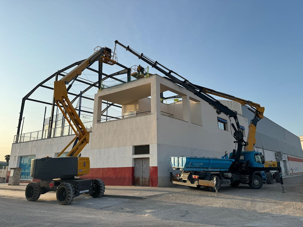 Gruas y Transporte Melli