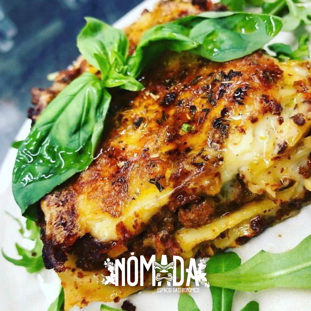 El Nomada — Comida y bebida
