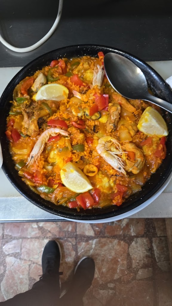 La Tapateca — Paella