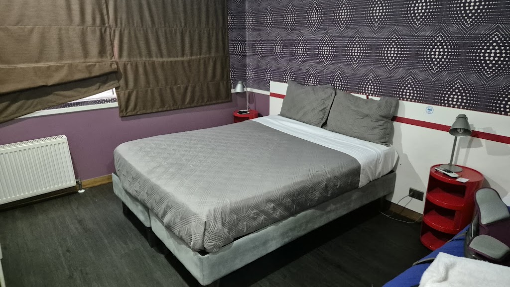 Cama