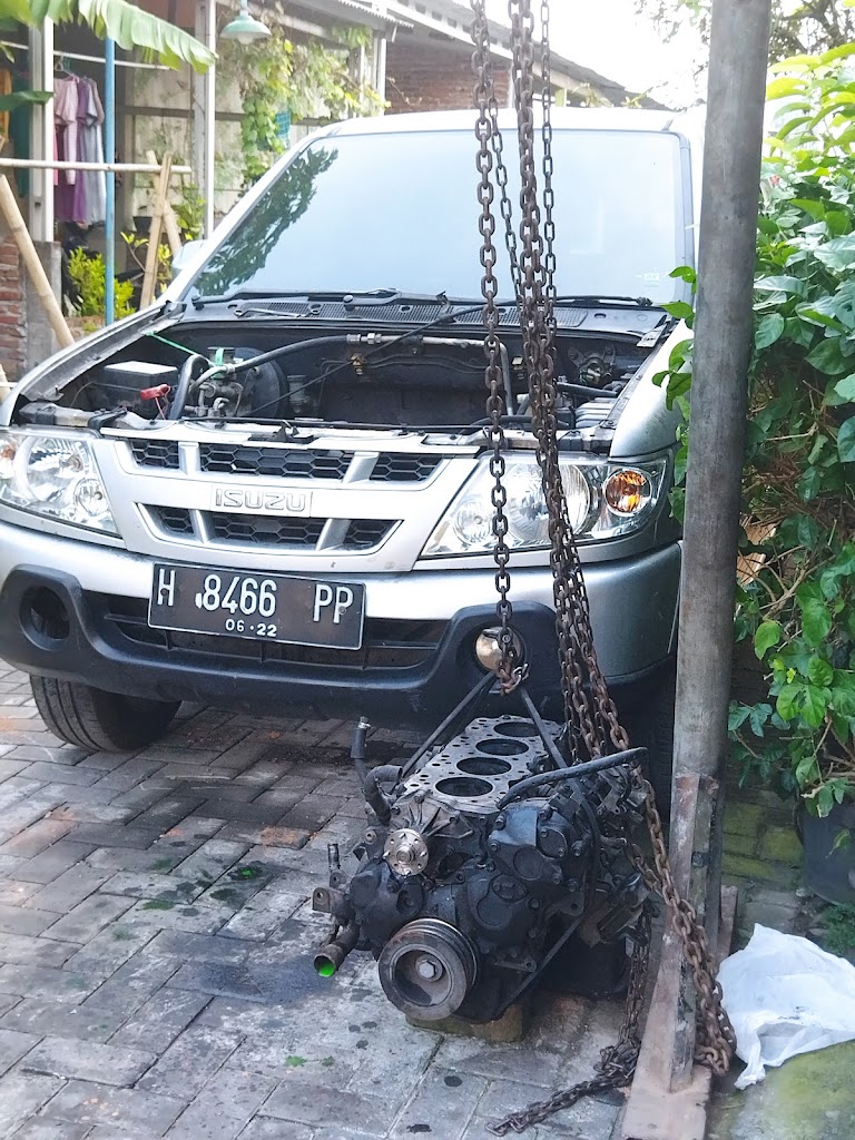 Bengkel Suryo(Mobil,Truck dan Gensed)