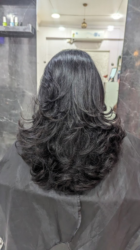 Glow Up Hair And Beauty Parlour