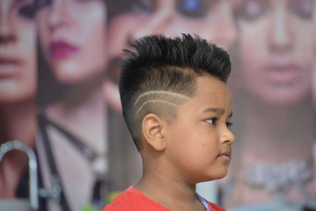 Mirrors Family Salon