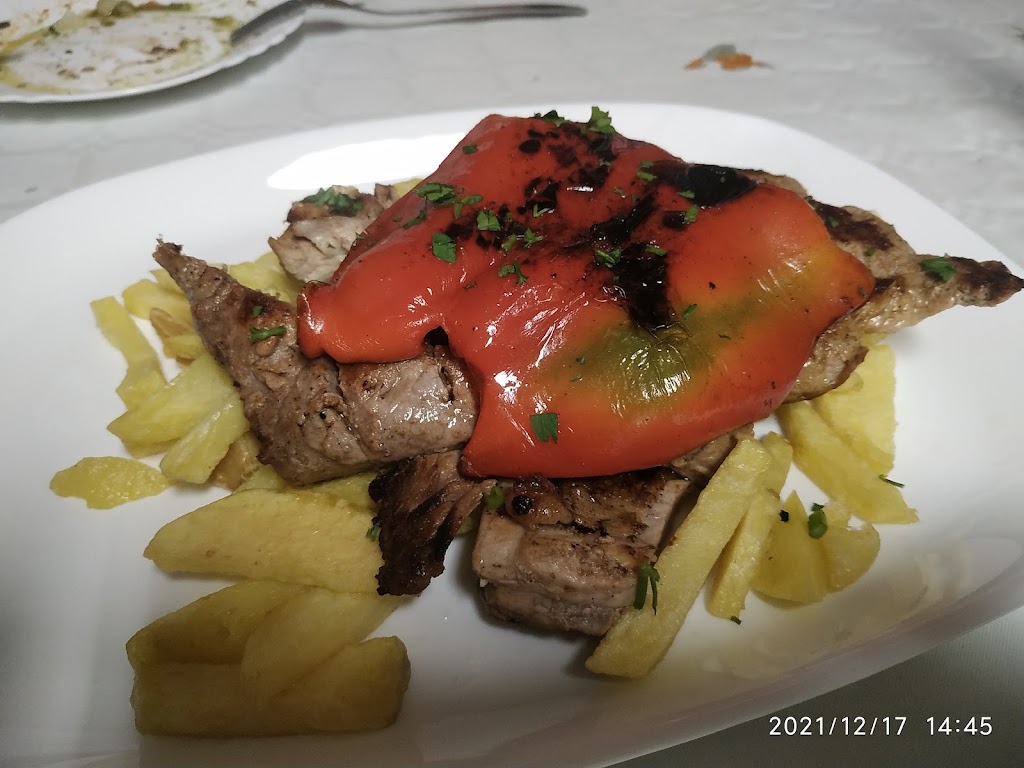 Bar La Ratona — Comida y bebida