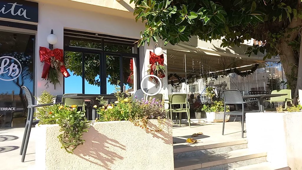 Cafeteria La Bonita Terrace - Guardamar — Videos