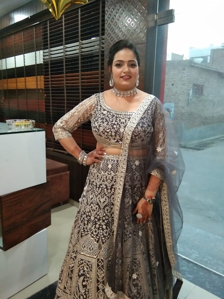 Rj 13 Makeover Beauty Parlour