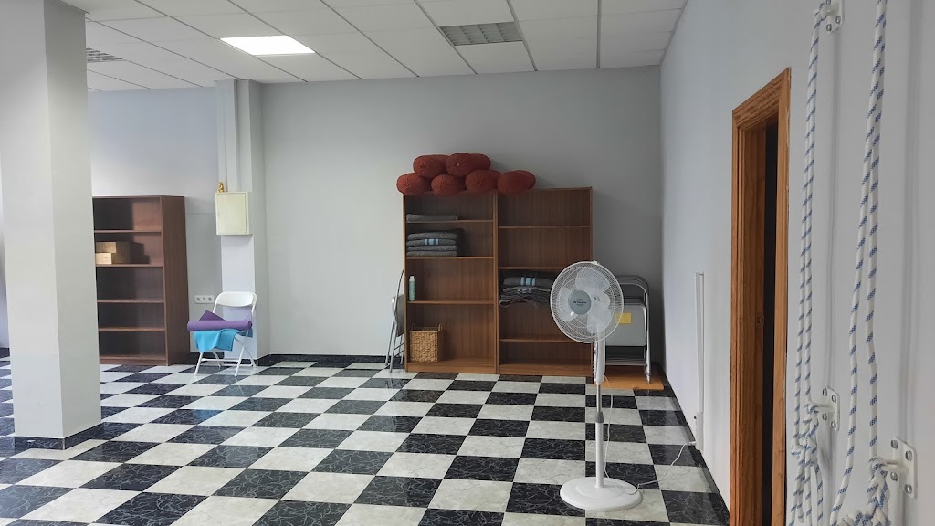 Kumara, Escuela de Yoga