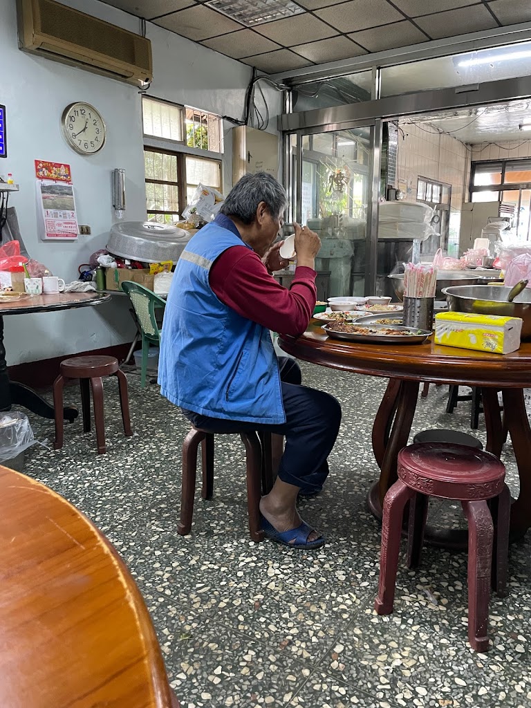 姊妹群小吃部 的照片