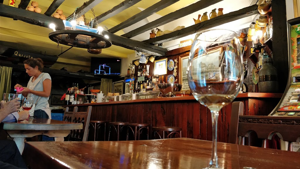 Restaurante Meson Don Quijote — Ambiente