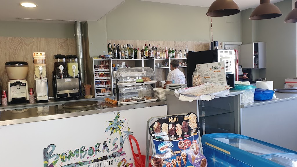 BOMBORA'S Arroceria Gastro-Heladeria — Ambiente