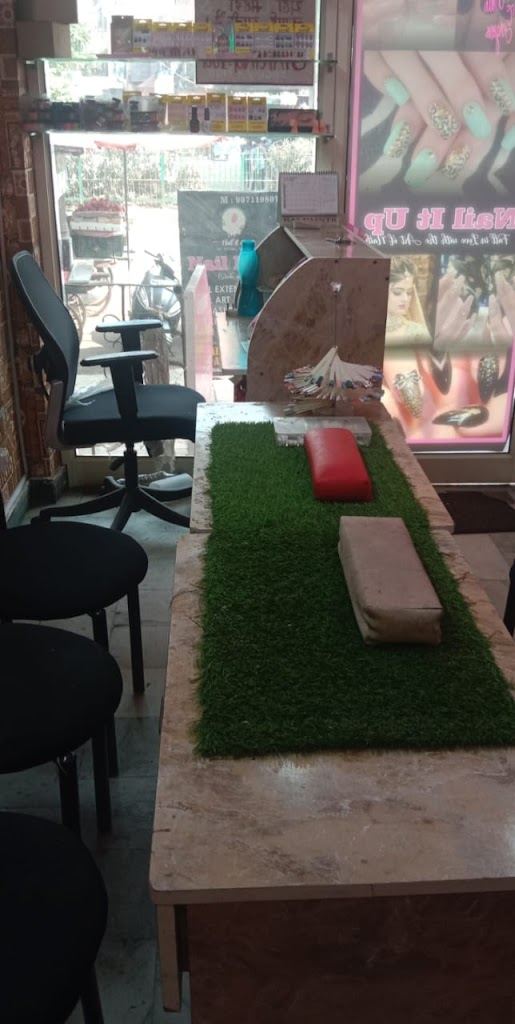 Nail It Up Beauty Point Nail Extension In Tagore Garden Beauty Salon Ladies Salon Beauty Parlour In Tagore Garden