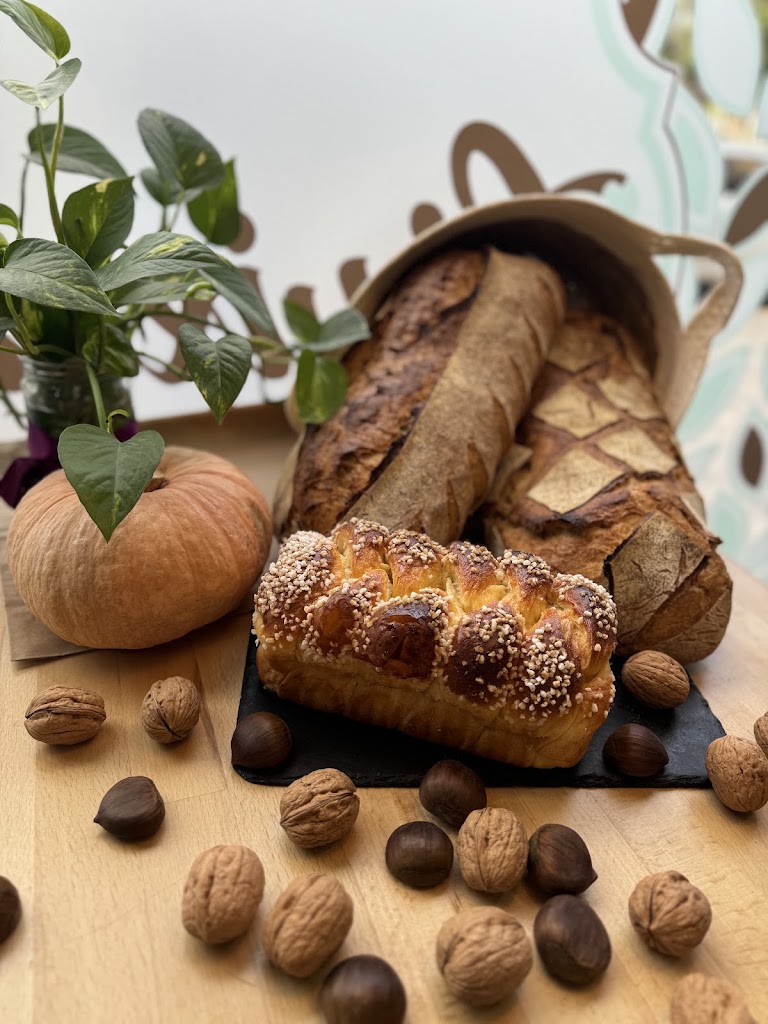 Cruixent pa i cafe — Comida y bebida