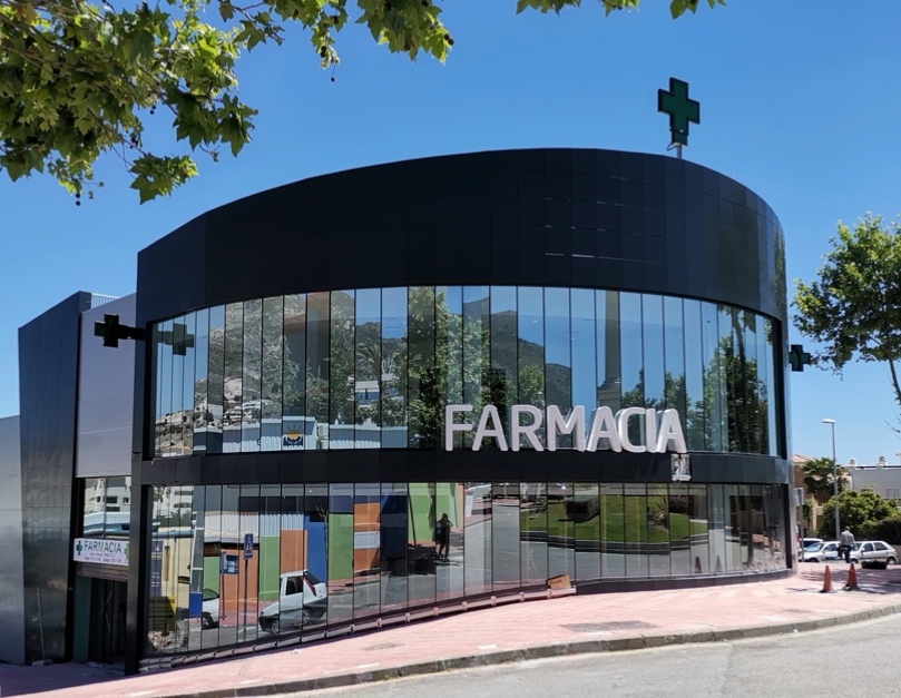 FARMACIA EROS - Dr. Antonio Romero Garcia — Del propietario