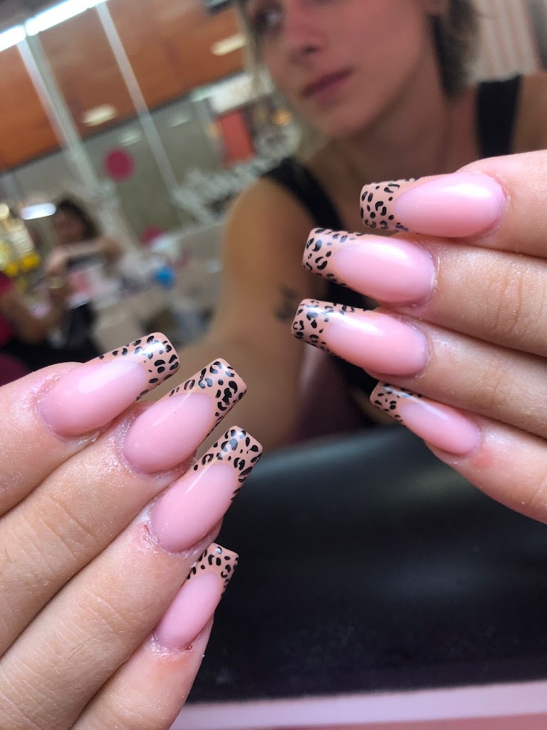 Nails & Beauty salon by Lorena Gonzalez