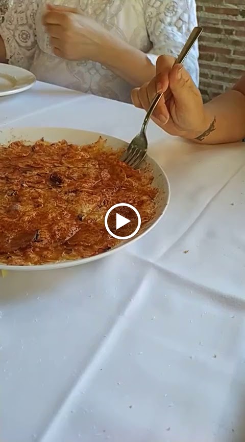 Restaurante La Ricarda — Videos