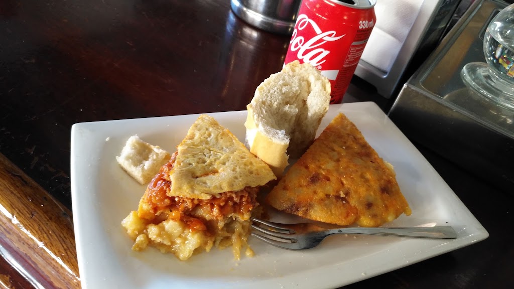 Cafeteria Siglo XXI — Comida y bebida
