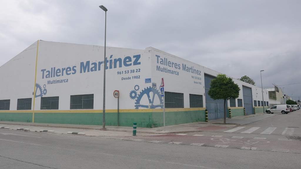 Talleres Martinez — Exterior