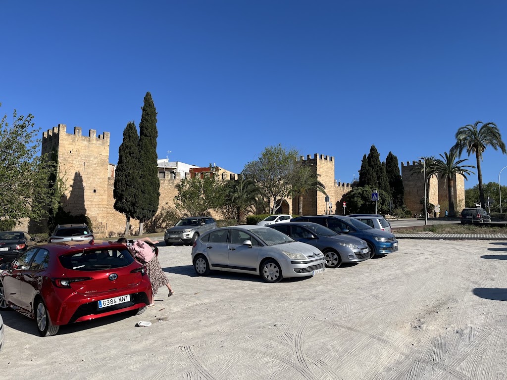 Aparcamiento — Estacionamiento