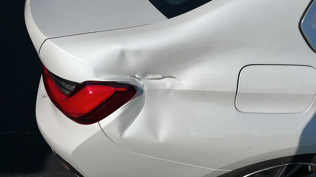 Keeler Collision Center in Latham
