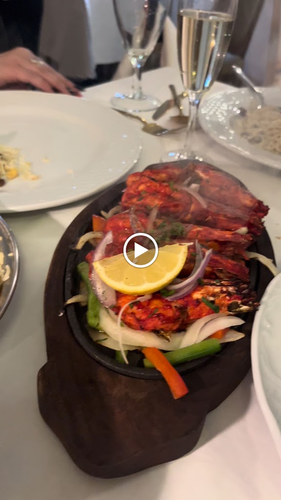 Maurya Indian restaurant San Pedro de Alcantara — Videos
