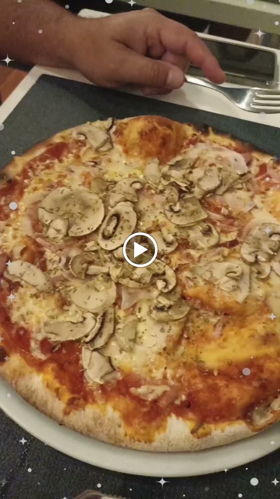 Restaurante Pizzeria la Vela — Videos