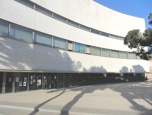 Biblioteca Central Santa Coloma de Gramenet — Del propietario