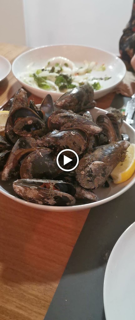Redes Compostela - Mariscos & Tapas — Videos