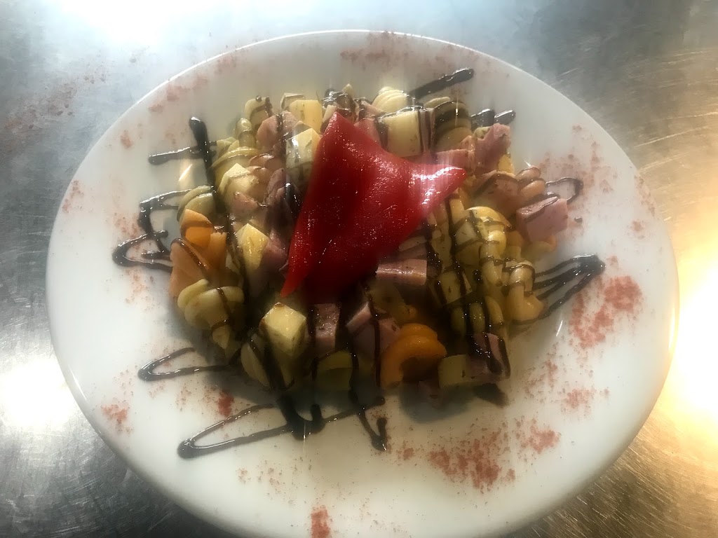 restaurant ca l' emili — Comida y bebida