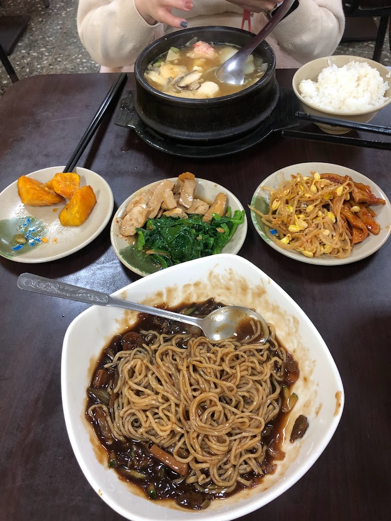 韓鄉村韓國料理 的照片