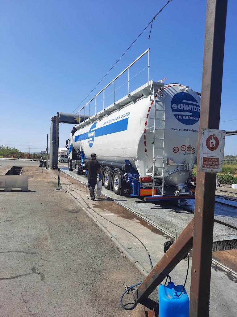 Agro Gas Truck - Lavado de Camiones a Mano