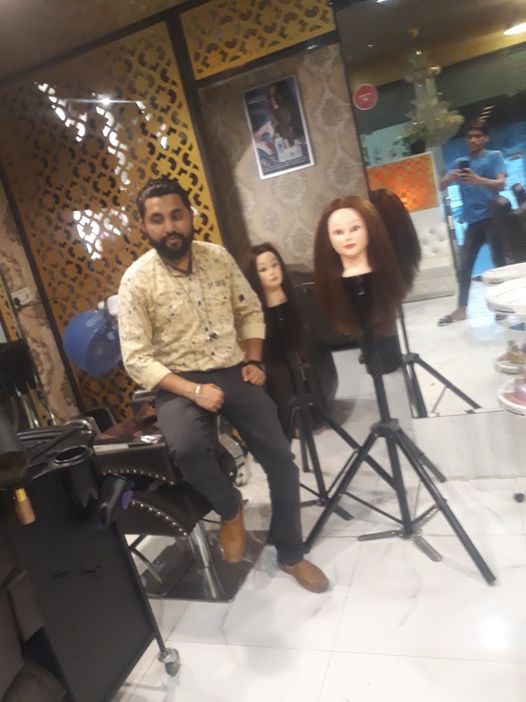 Deepak Hair Saloon