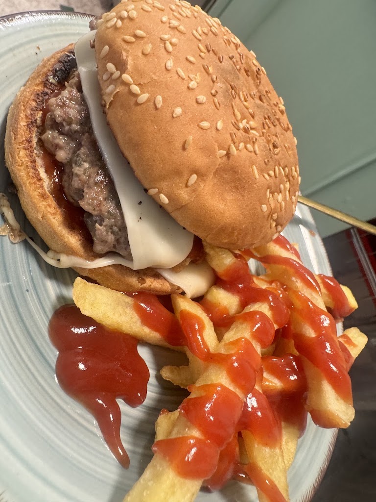 Cafeteria New DUNA by Anitta — Comida y bebida