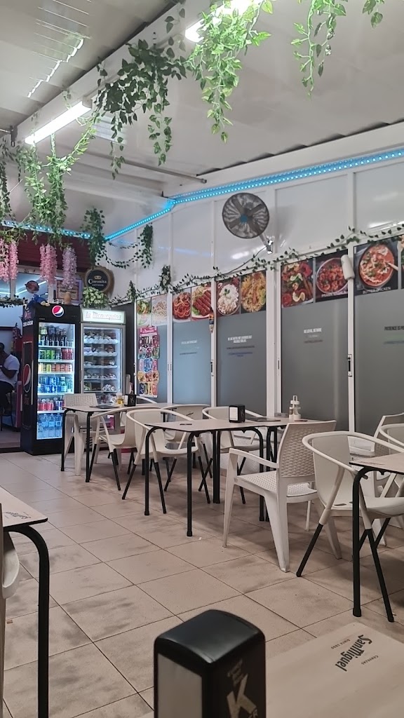 BAR & RESTAURANT PACIFIC — Ambiente
