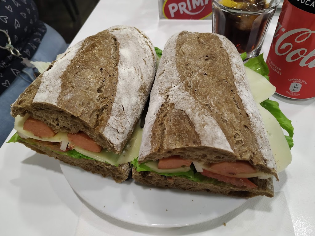 Cafe Bar La Espera (Coia) — Comida y bebida