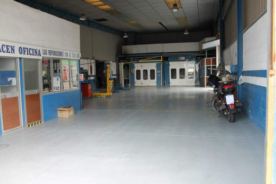 TALLER CHAPA Y PINTURA BARBERANS SL — Interior