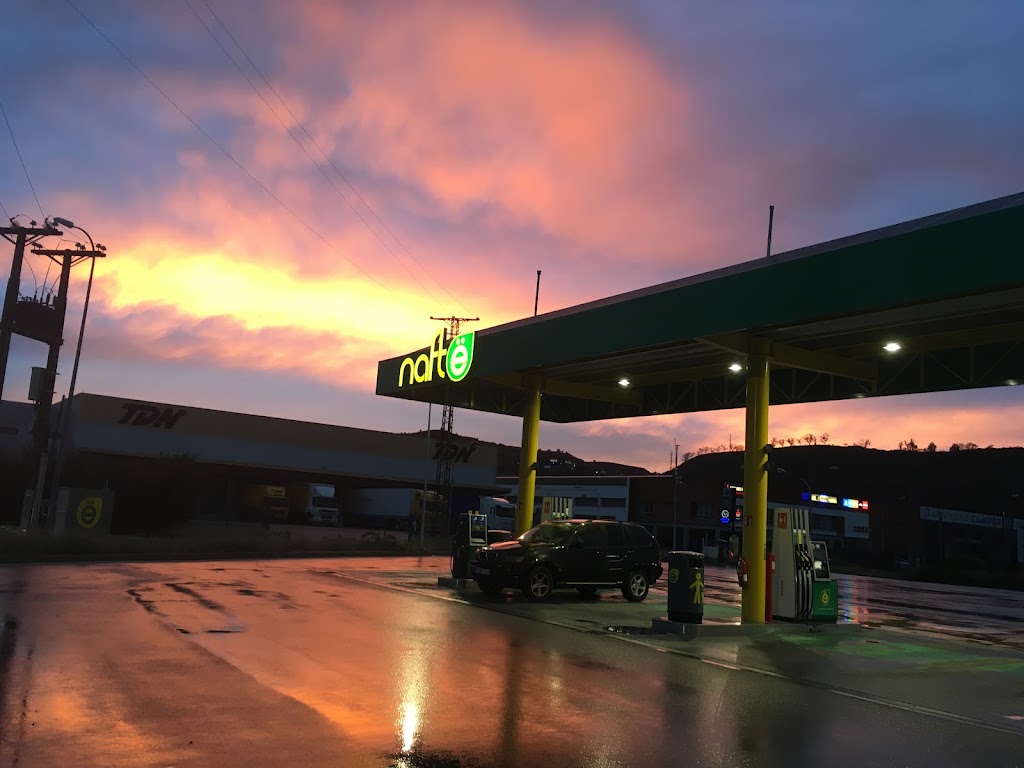 Gasolinera Nafte Avenida Mendavia — Estacion de servicio