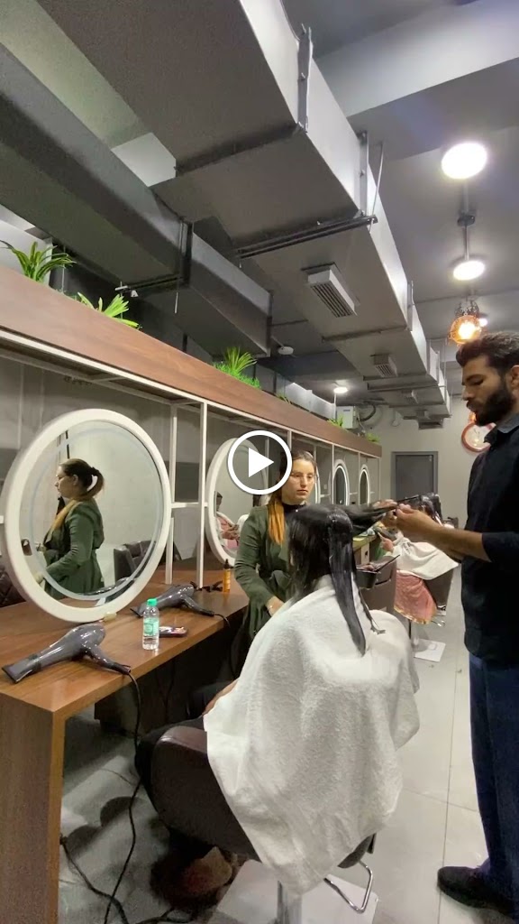 Shahzad Husain Hair And Beauty Salon