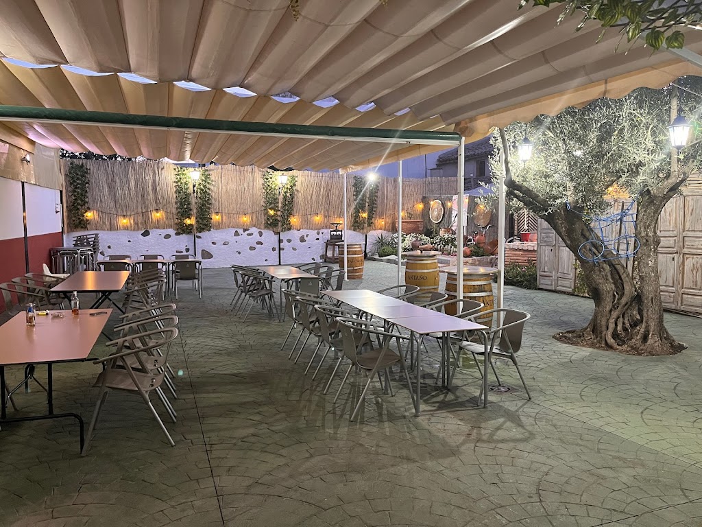 Bar Basilio- El patio de la noriega