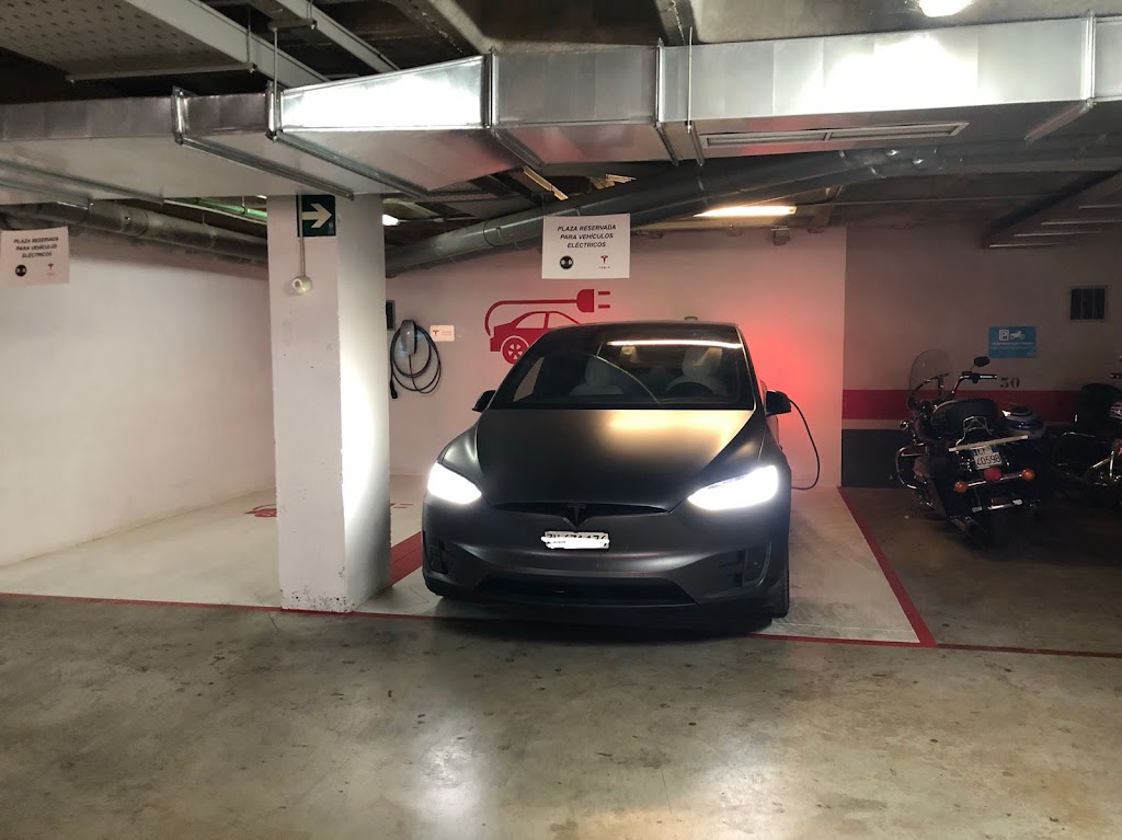 Tesla Destination Charger