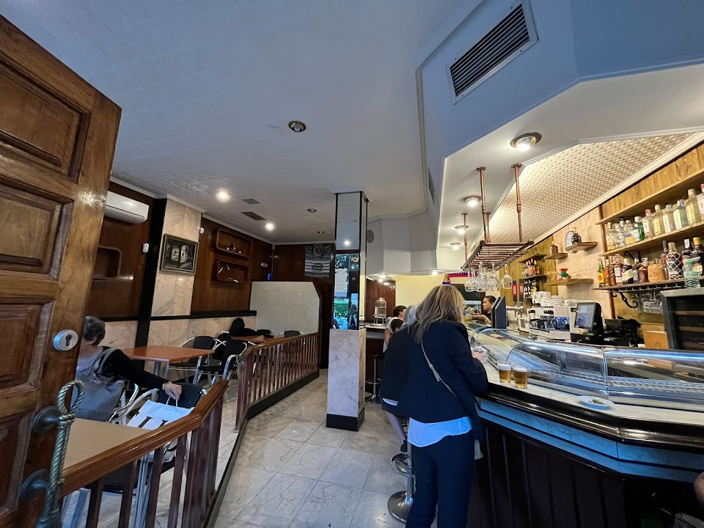 Cafeteria Biarritz — Ambiente