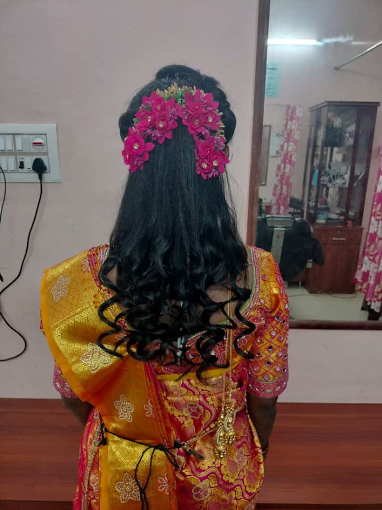 Pooja Beauty Parlour And Training Academy