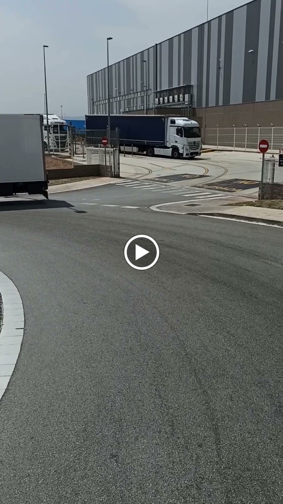 Vilalta Secure Truck Parking vigilado — Videos